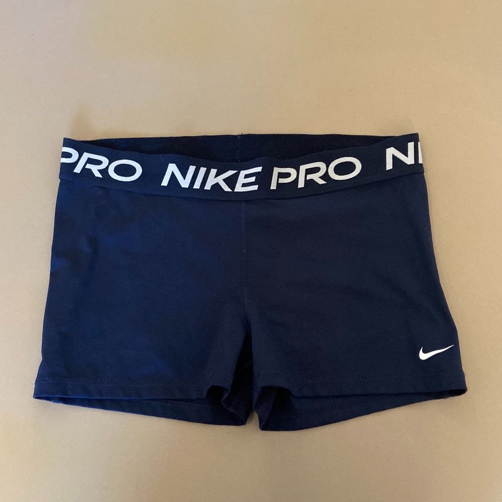 Women's Nike Pro Dri-Fit spandex shorts (XL)